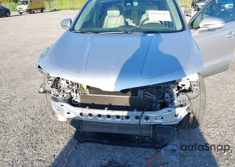 2015 Lincoln Mkc Black Label z USA, uszkodzony, nr VIN 5LMCJ3B92FUJ14812